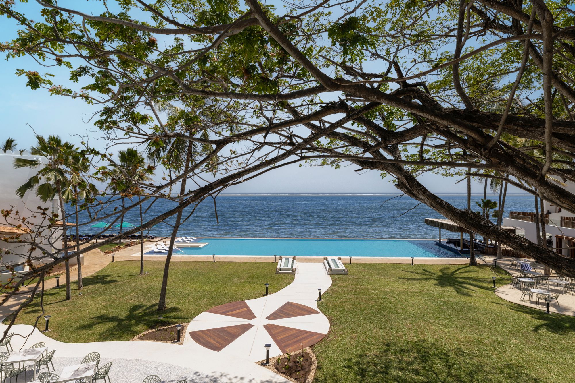 Bamburi Beach Hotel image 3